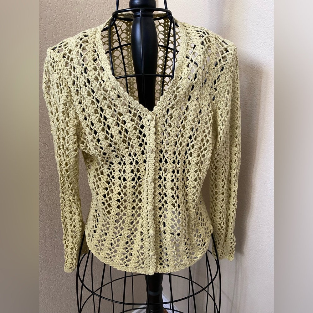 Casual Corner Annex Crocheted Greenish Yellow Button Up Top Size L